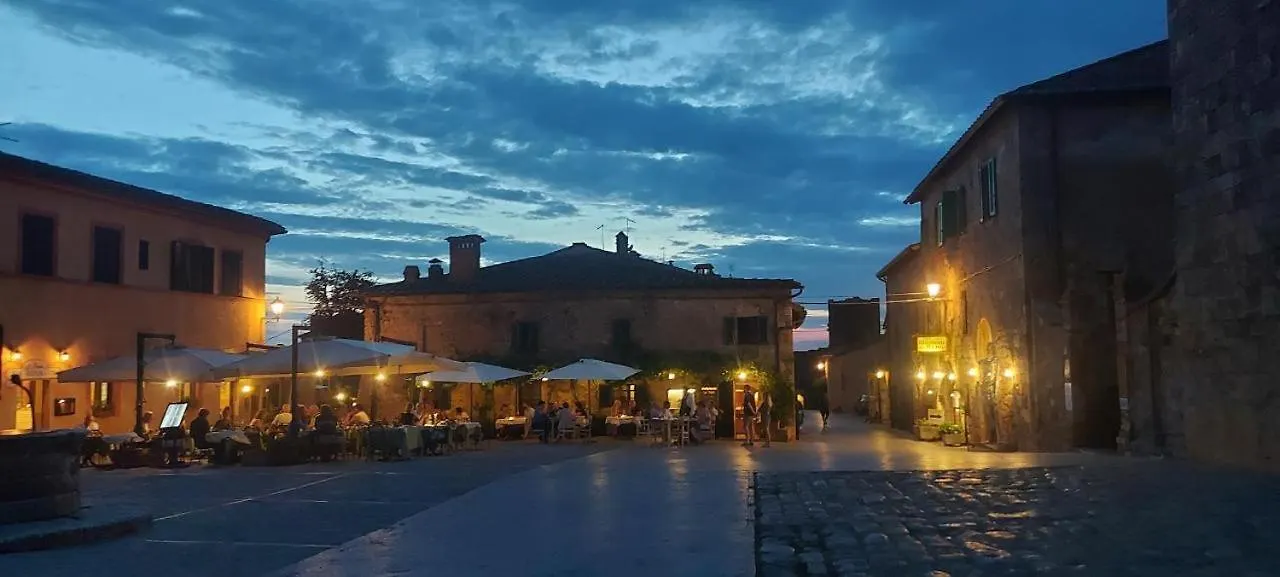 Vila Monteriggioni Castello 0*,