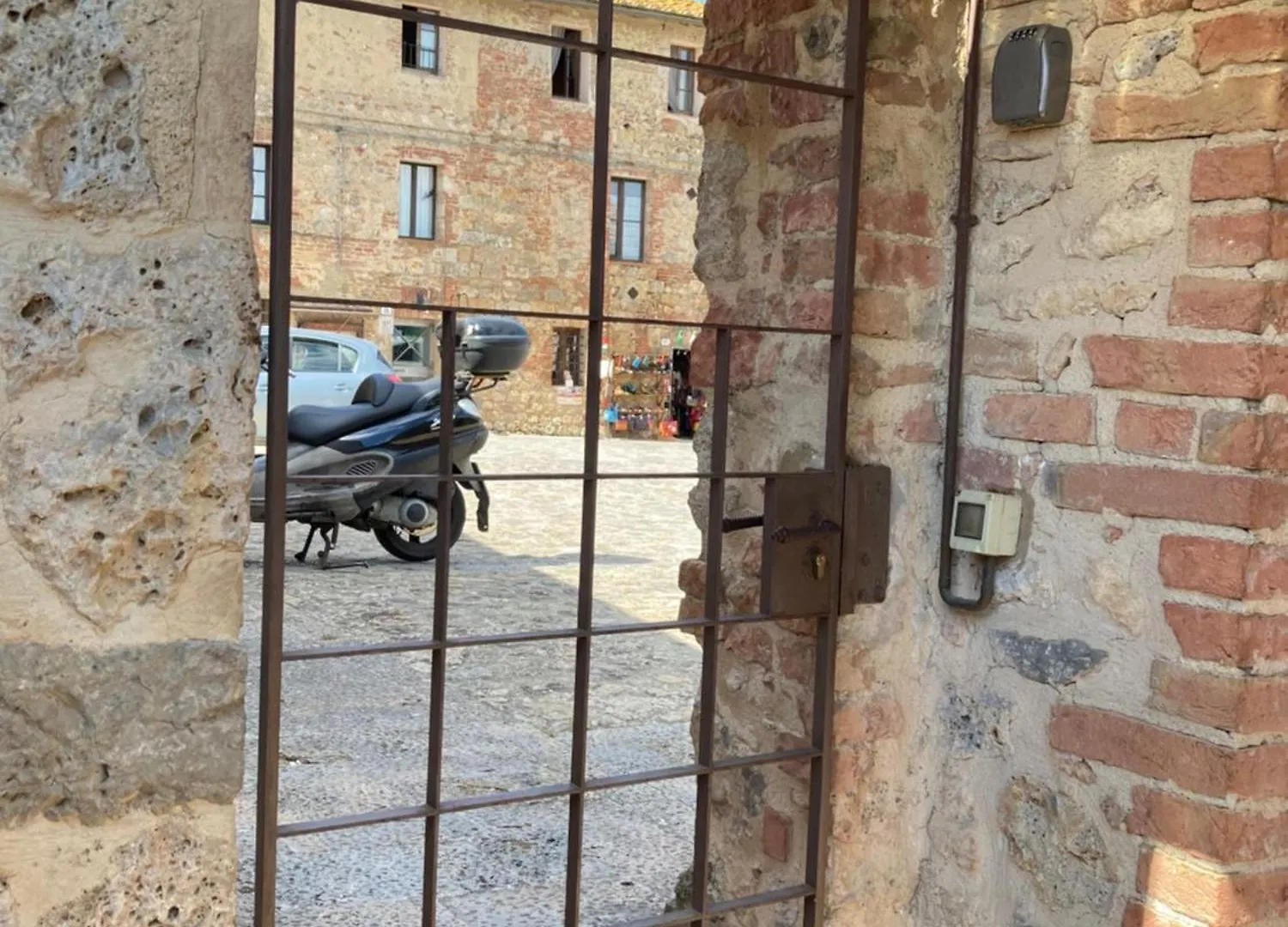 Monteriggioni Castello Villa 0*,